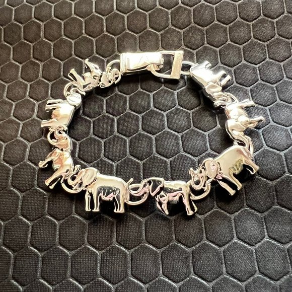 COPY - Elephant Bracelet 2 -18K White Gold Plated - Picture 1 of 2